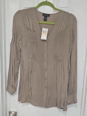 Spense Taupe Pintuck Button-Front Blouse